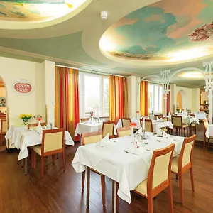 Hotel Morada ***