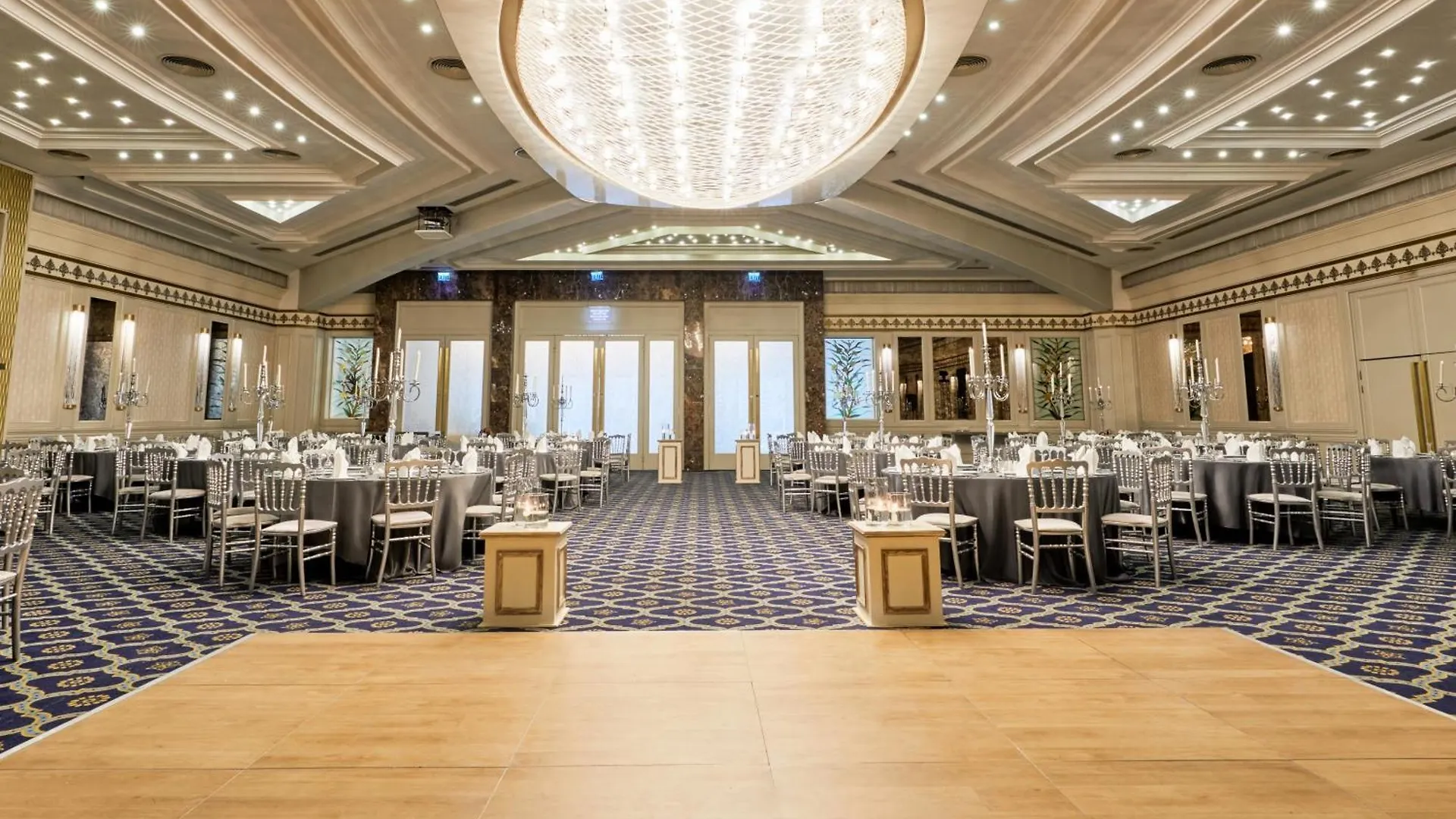 Dedeman Istanbul Hotel