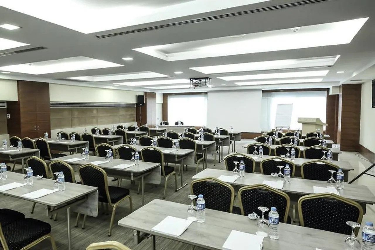 Dedeman Istanbul Hotel
